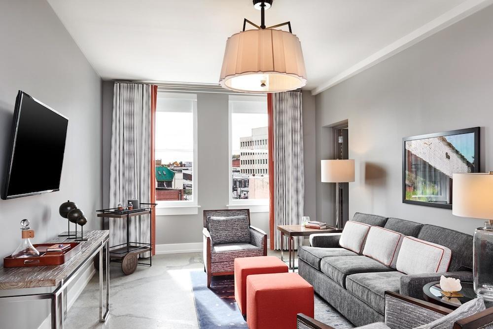 The Bristol Hotel Экстерьер фото